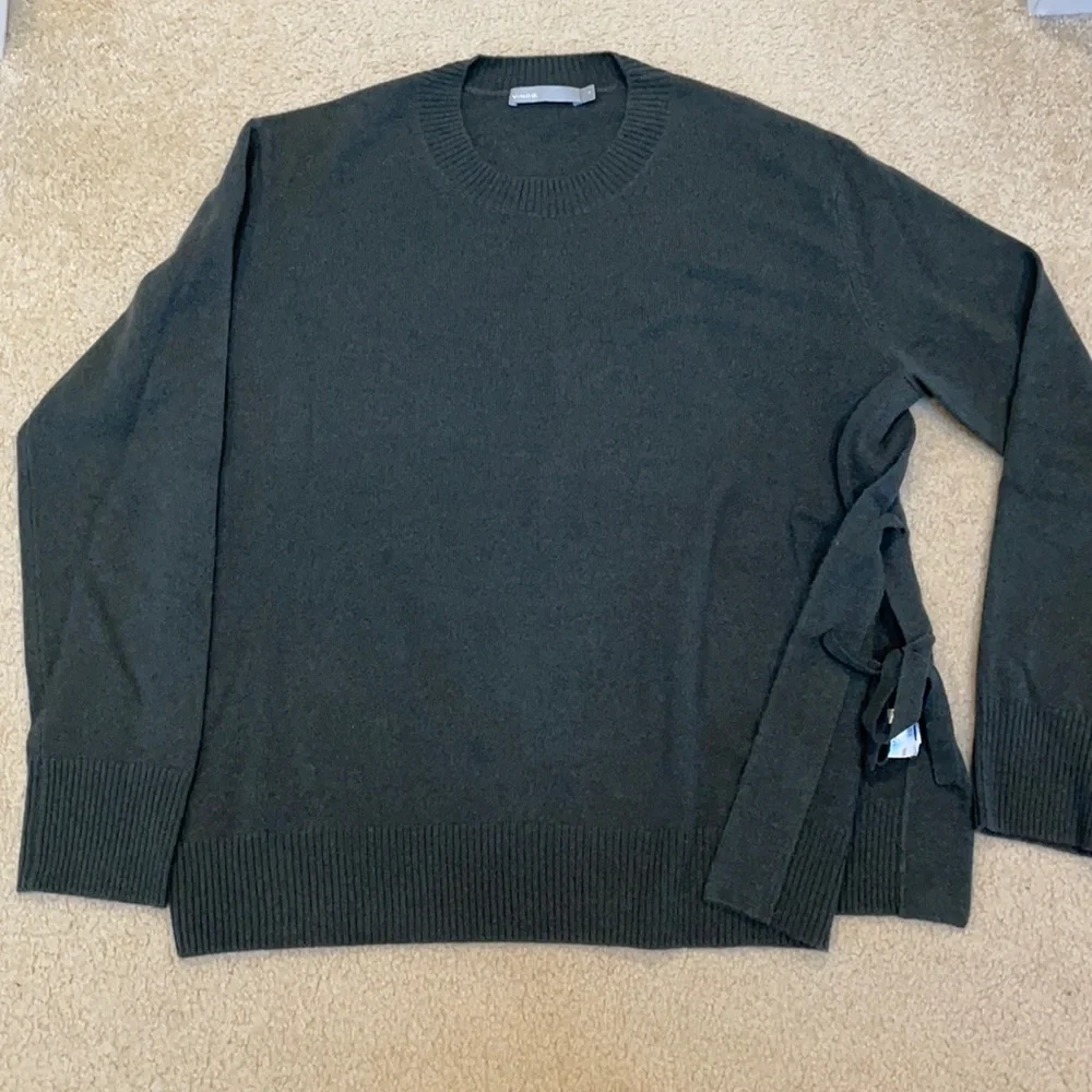 NWOT Vince Cashmere Sweater - Picture 2 of 7